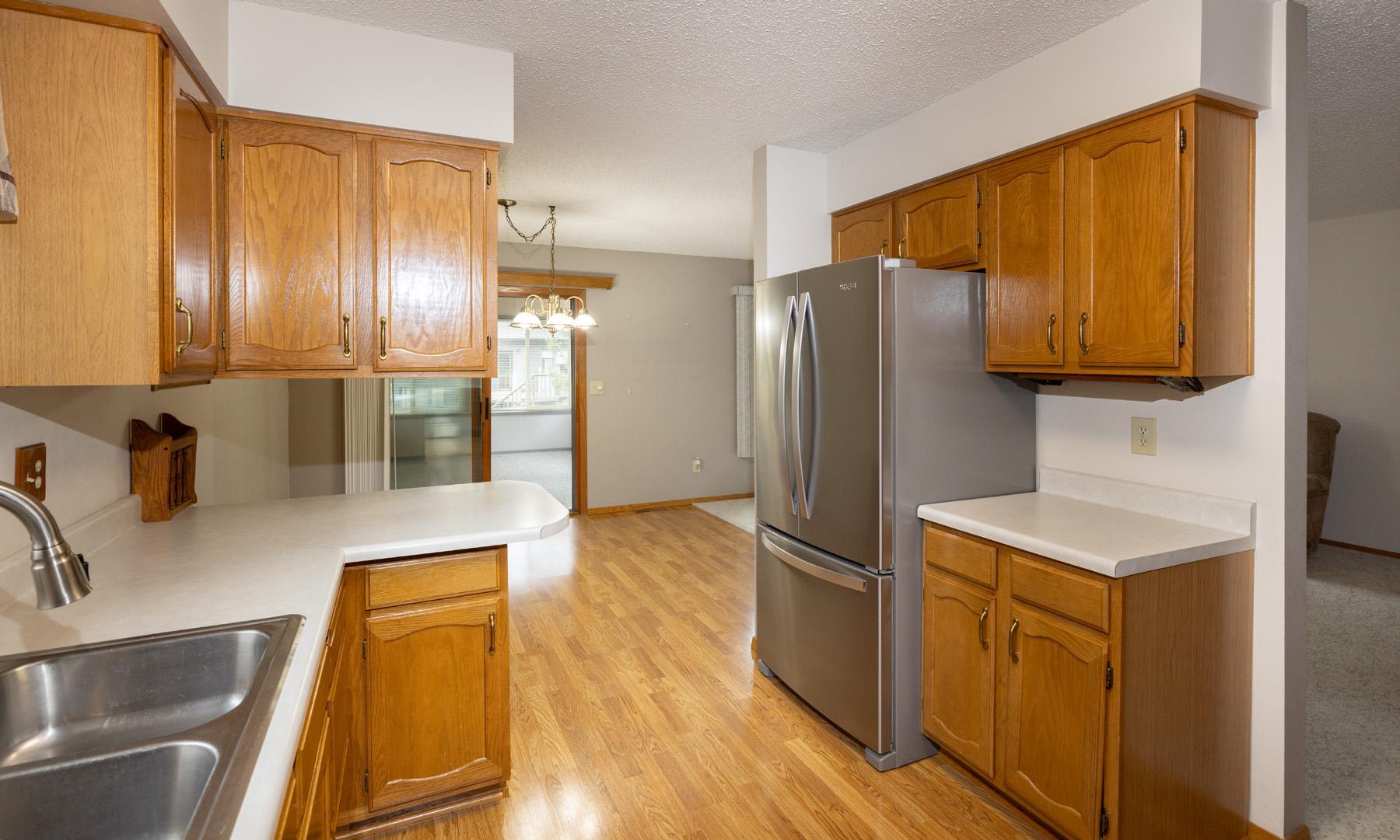 1984 single family home for sale at 1913 26 1/2 Avenue S in Fargo, ND — 4 bed, 2 bath (photo 16 of 47)