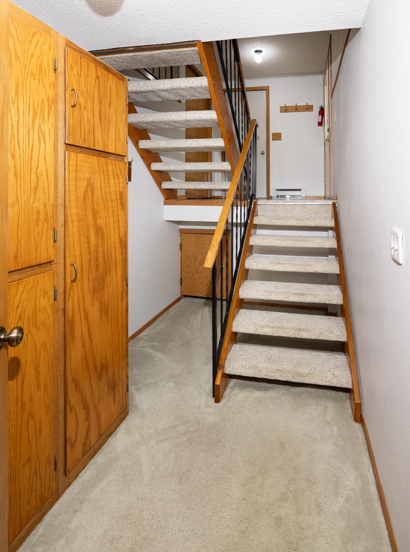 1984 single family home for sale at 1913 26 1/2 Avenue S in Fargo, ND — 4 bed, 2 bath (photo 27 of 47)