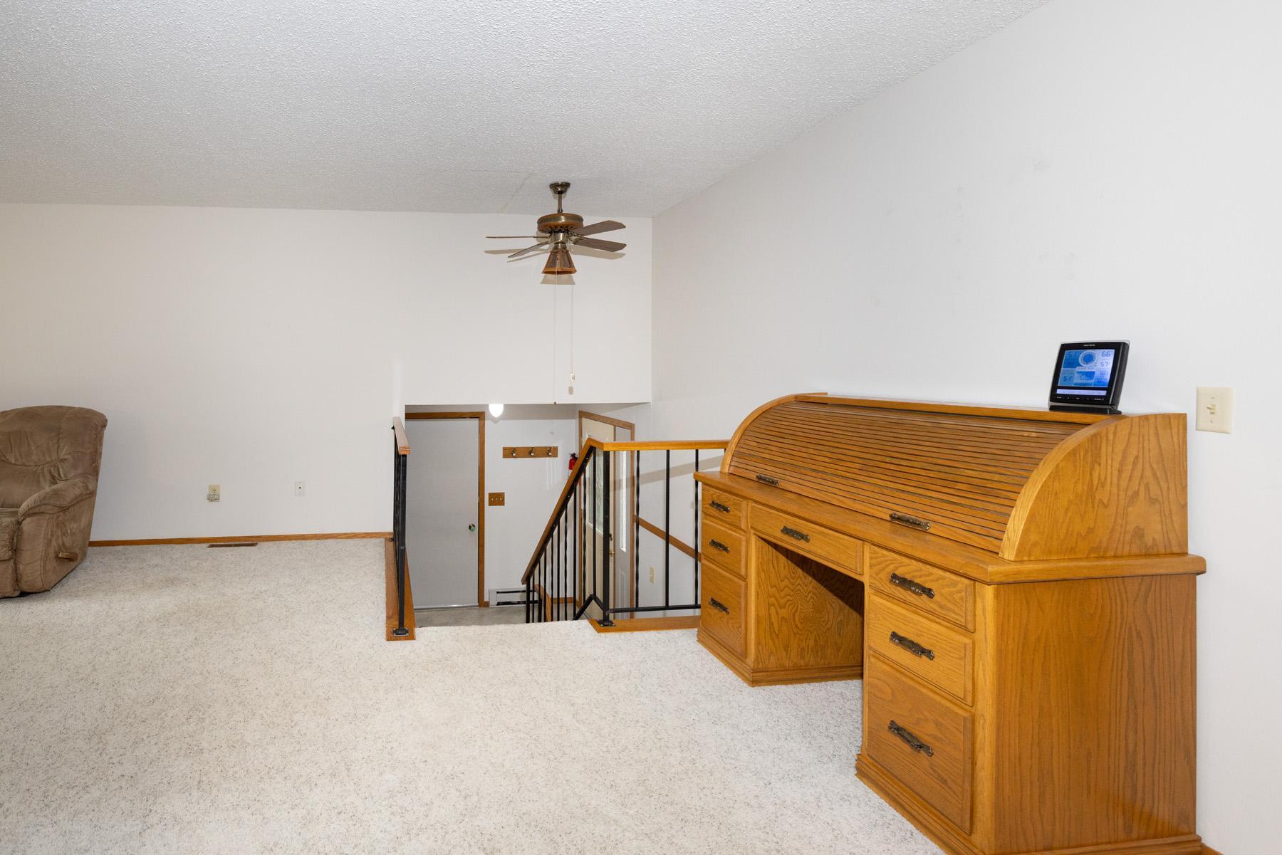 1984 single family home for sale at 1913 26 1/2 Avenue S in Fargo, ND — 4 bed, 2 bath (photo 9 of 47)