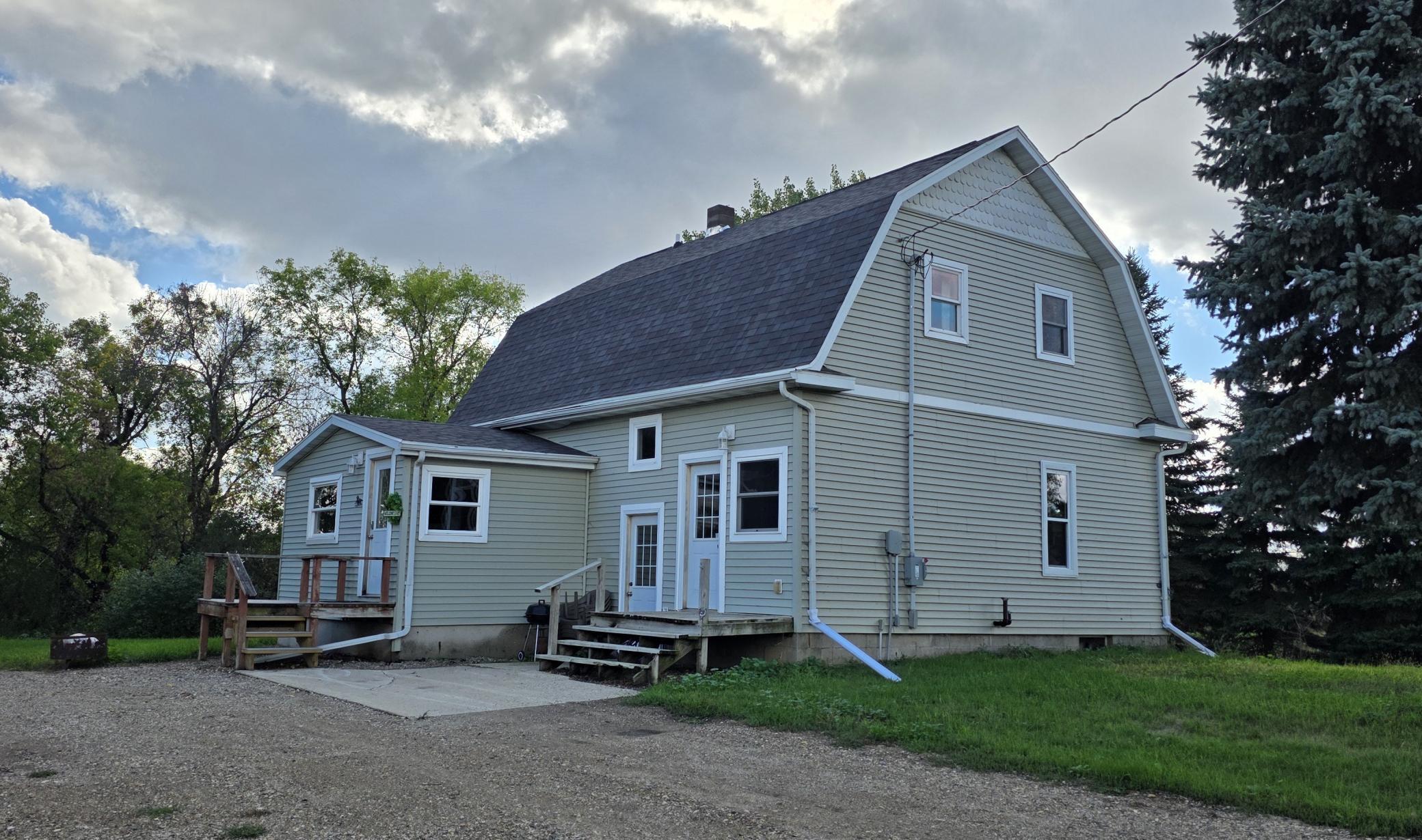 1920 single family home for sale at 6192 127th Avenue SE in Lisbon, ND — 4 bed, 1 bath