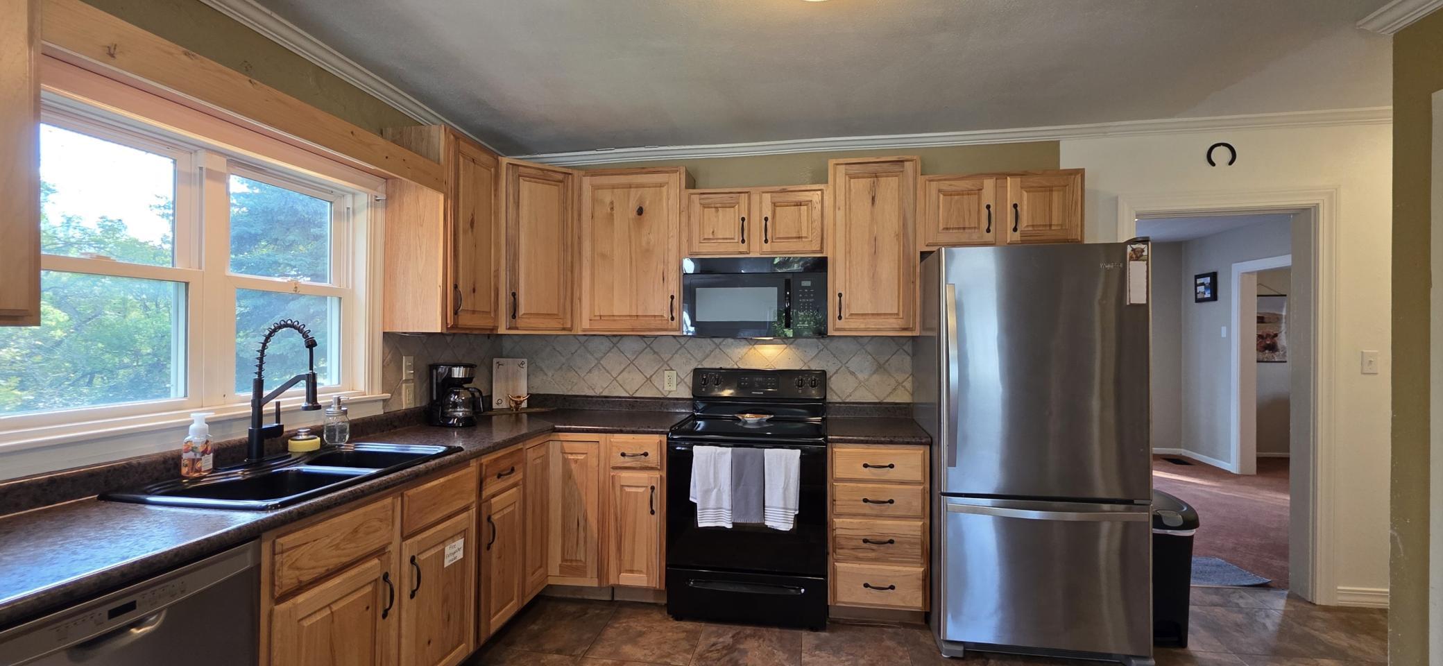 1920 single family home for sale at 6192 127th Avenue SE in Lisbon, ND — 4 bed, 1 bath (photo 6 of 32)