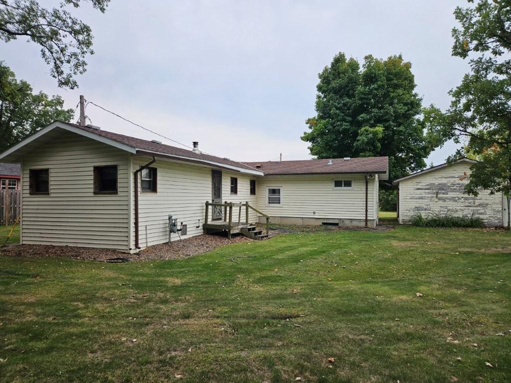 1970 single family home for sale at 37108 Lomond Drive in Bagley, MN — 3 bed, 2 bath (photo 12 of 36)
