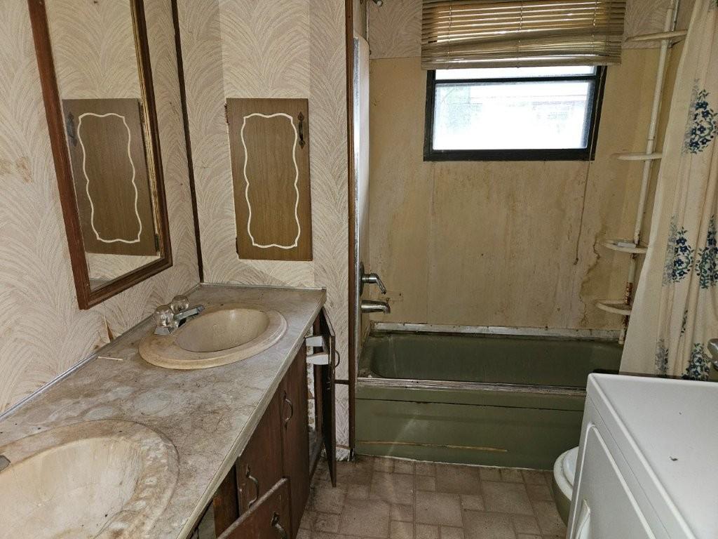 1970 single family home for sale at 37108 Lomond Drive in Bagley, MN — 3 bed, 2 bath (photo 26 of 36)