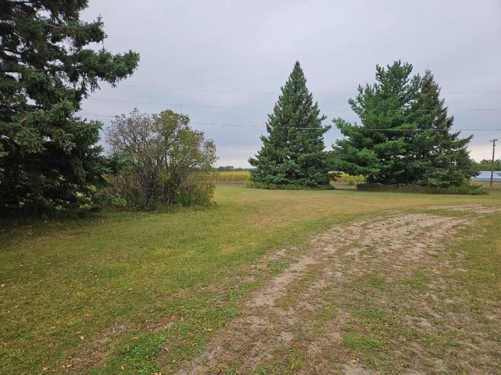 1970 single family home for sale at 37108 Lomond Drive in Bagley, MN — 3 bed, 2 bath (photo 35 of 36)