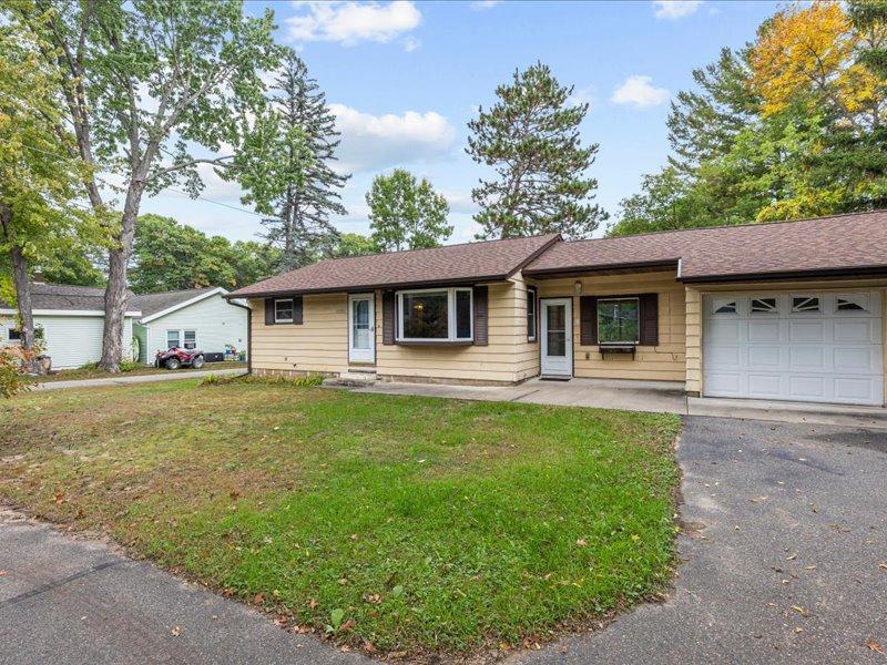 1950 single family home for sale at 13380 Memorywood Drive in Baxter, MN — 2 bed, 1 bath