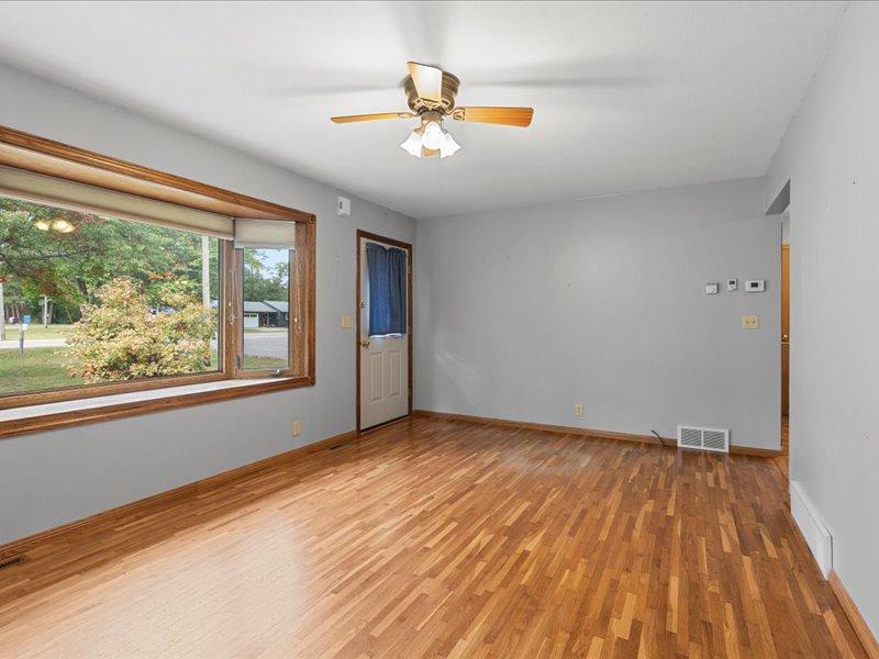 1950 single family home for sale at 13380 Memorywood Drive in Baxter, MN — 2 bed, 1 bath (photo 13 of 37)