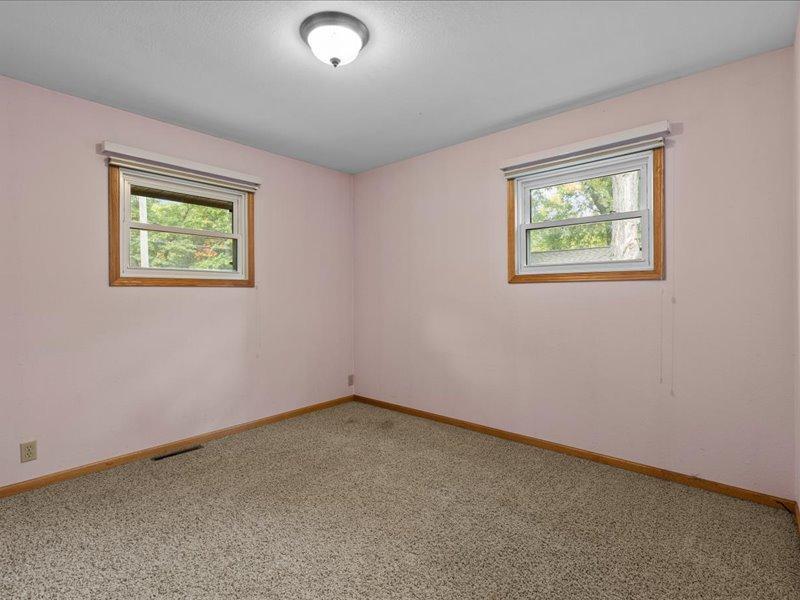 1950 single family home for sale at 13380 Memorywood Drive in Baxter, MN — 2 bed, 1 bath (photo 15 of 37)