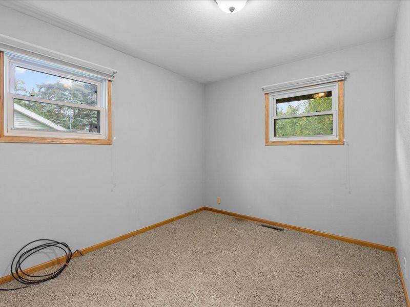 1950 single family home for sale at 13380 Memorywood Drive in Baxter, MN — 2 bed, 1 bath (photo 18 of 37)