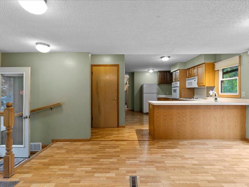 1950 single family home for sale at 13380 Memorywood Drive in Baxter, MN — 2 bed, 1 bath (photo 9 of 37)