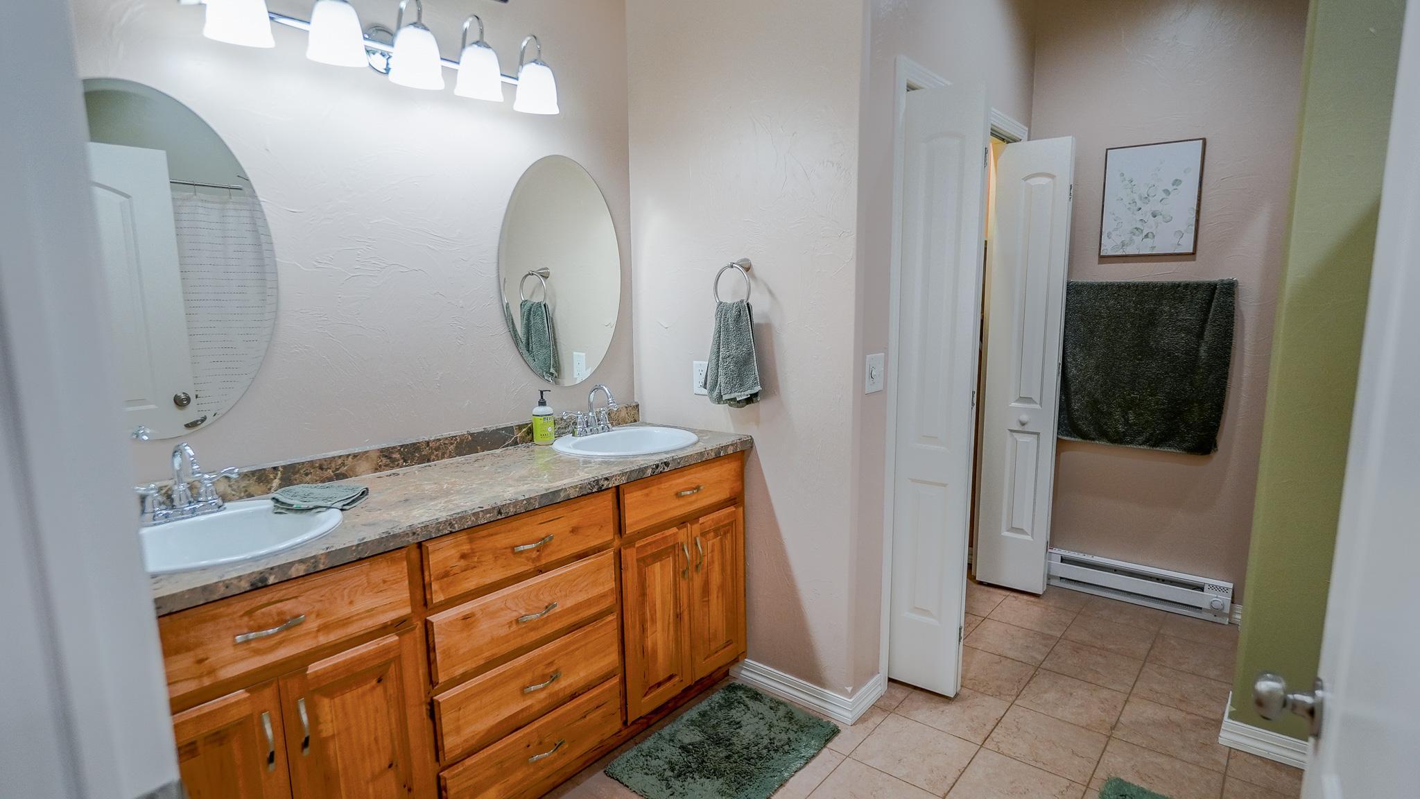 2010 single family home for sale at 44865 267th Avenue in Pelican Rapids, MN — 2 bed, 2 bath (photo 12 of 35)