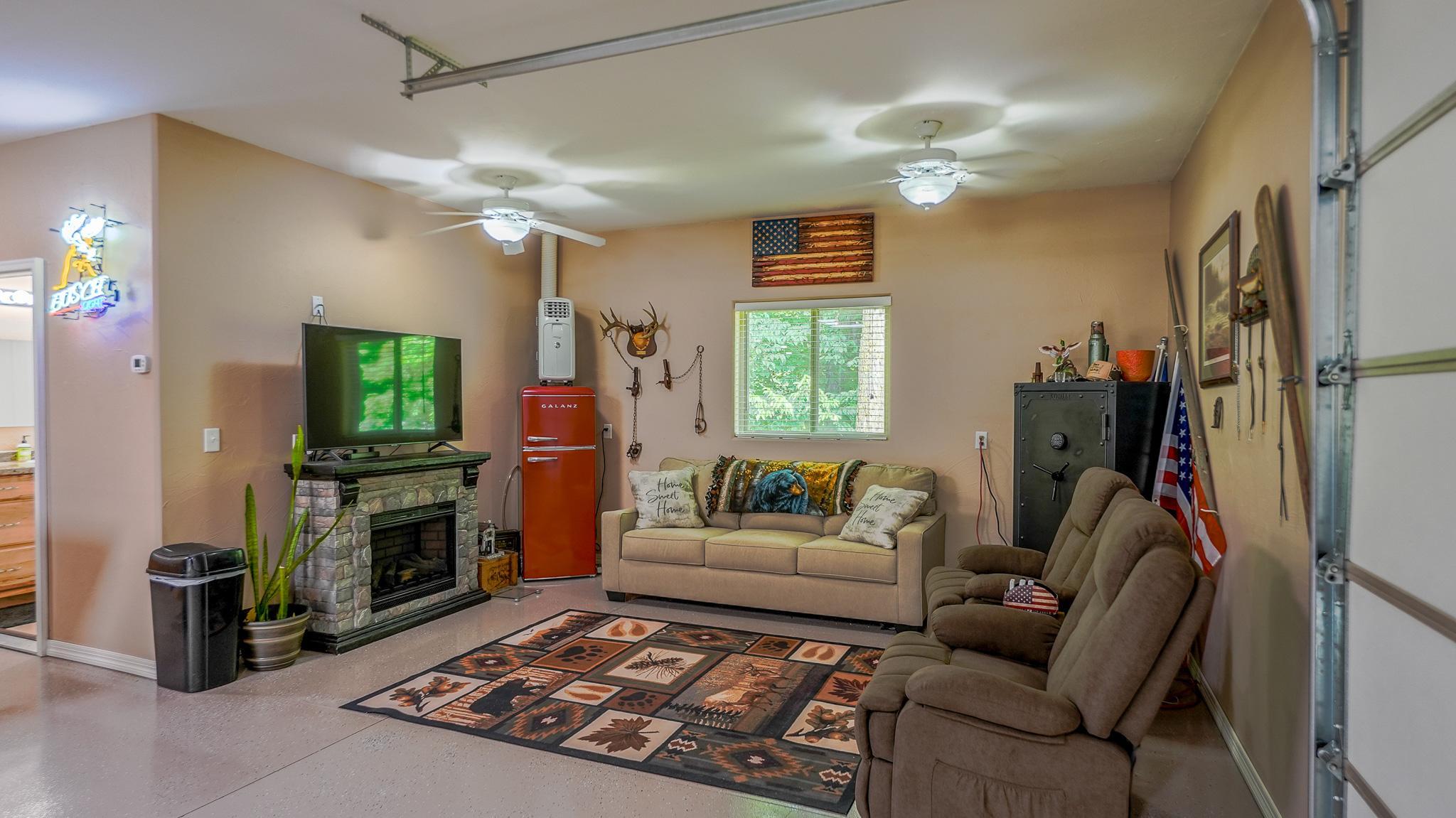 2010 single family home for sale at 44865 267th Avenue in Pelican Rapids, MN — 2 bed, 2 bath (photo 19 of 35)