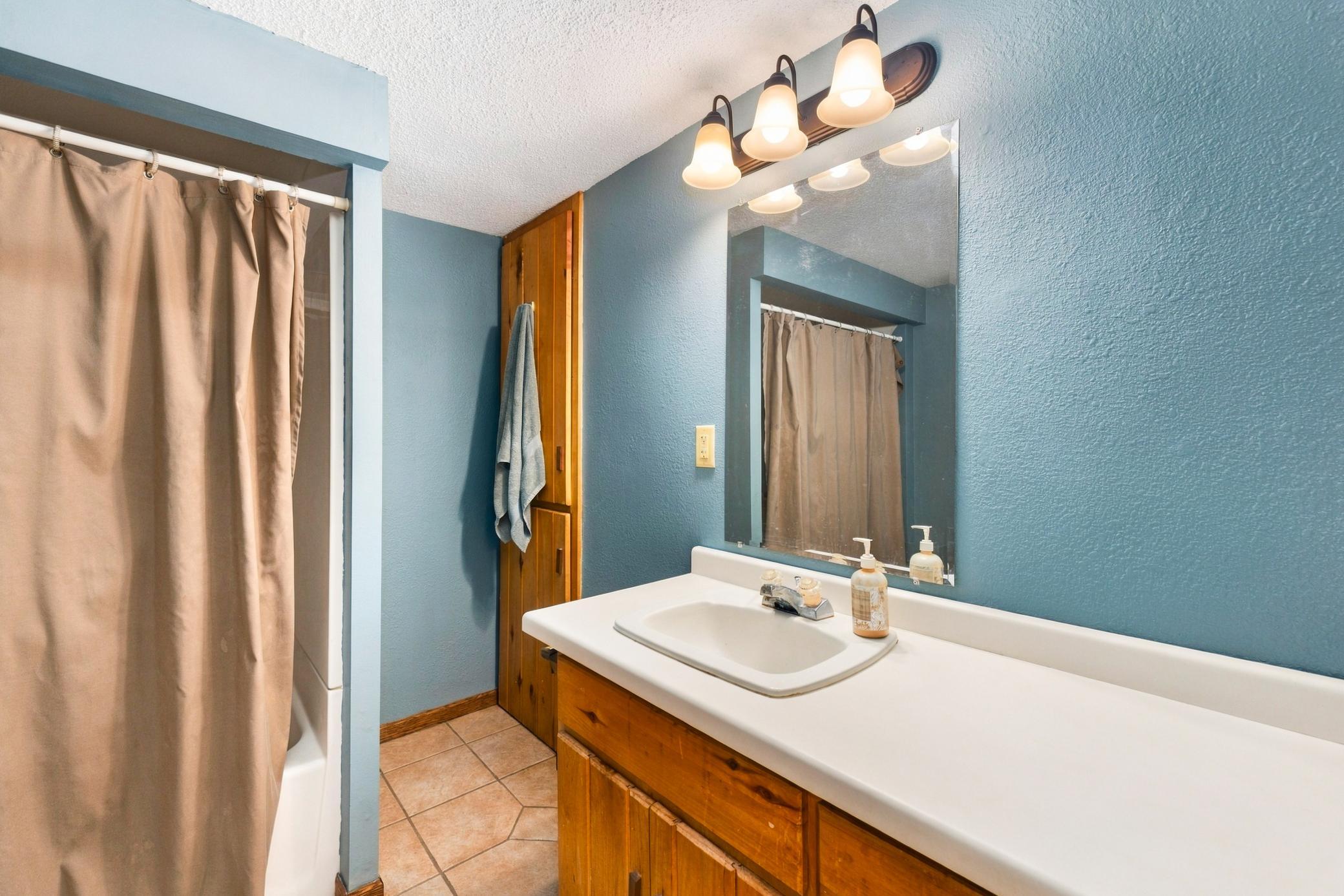 1989 single family home for sale at 18688 Evening Drive in Park Rapids, MN — 3 bed, 1 bath (photo 14 of 20)