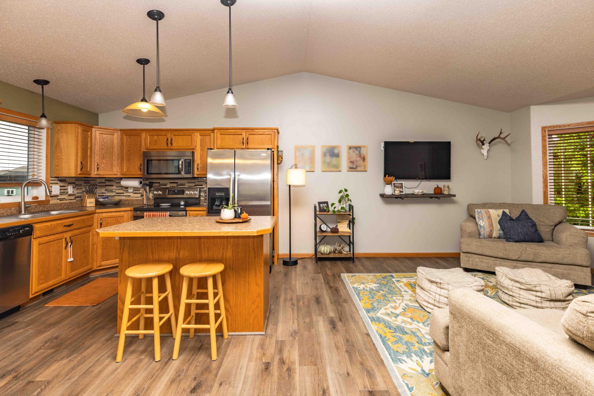 2010 single family home for sale at 4410 16 Street S in Moorhead, MN — 4 bed, 2 bath (photo 12 of 34)