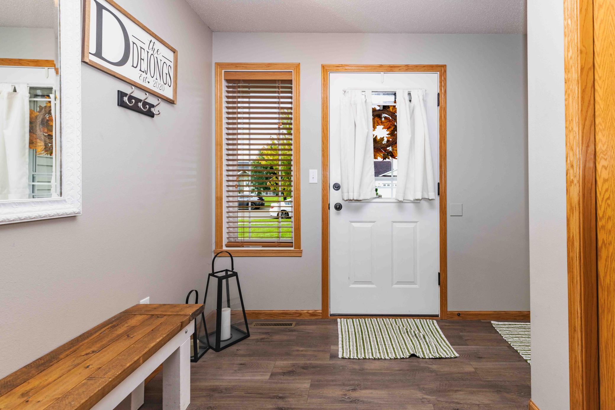 2010 single family home for sale at 4410 16 Street S in Moorhead, MN — 4 bed, 2 bath (photo 8 of 34)