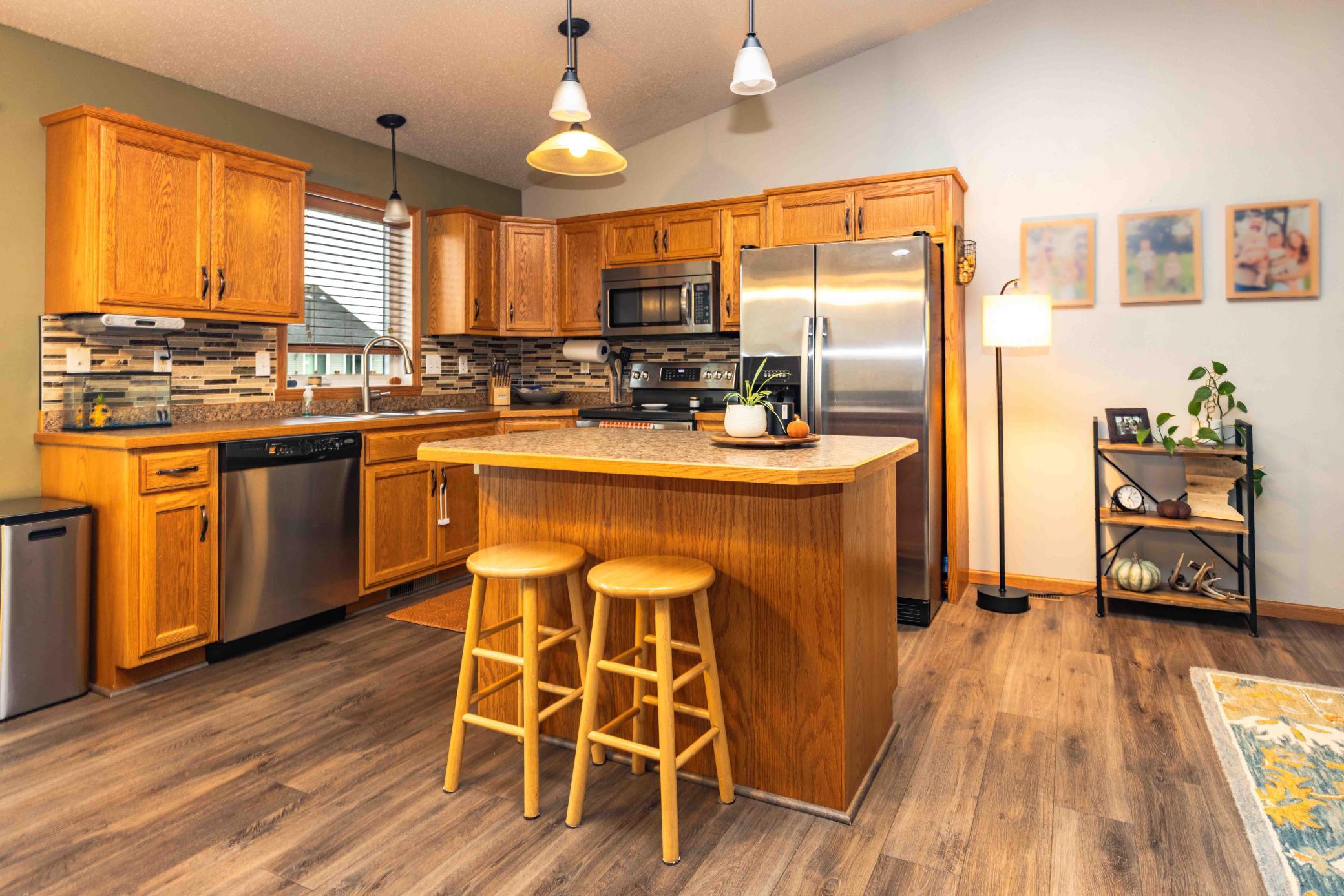 2010 single family home for sale at 4410 16 Street S in Moorhead, MN — 4 bed, 2 bath (photo 10 of 34)