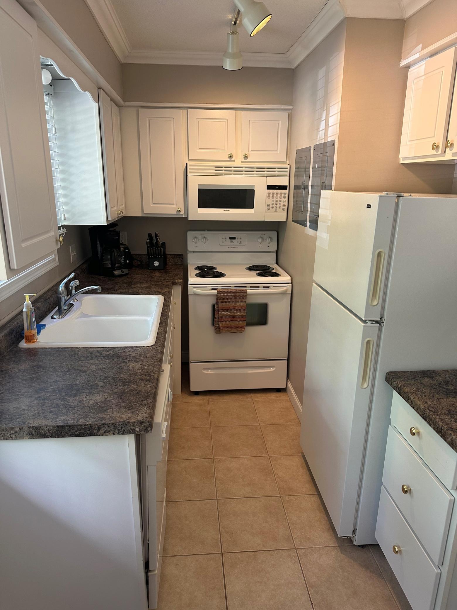 1978 townhouse for sale at 14590 Gazebo Drive, Unit 14 in Park Rapids, MN — 2 bed, 2 bath (photo 4 of 16)