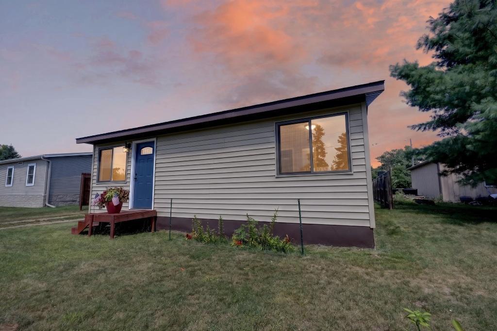 1953 single family home for sale at 455 NW 1st Street in Cohasset, MN — 2 bed, 1 bath (photo 29 of 50)
