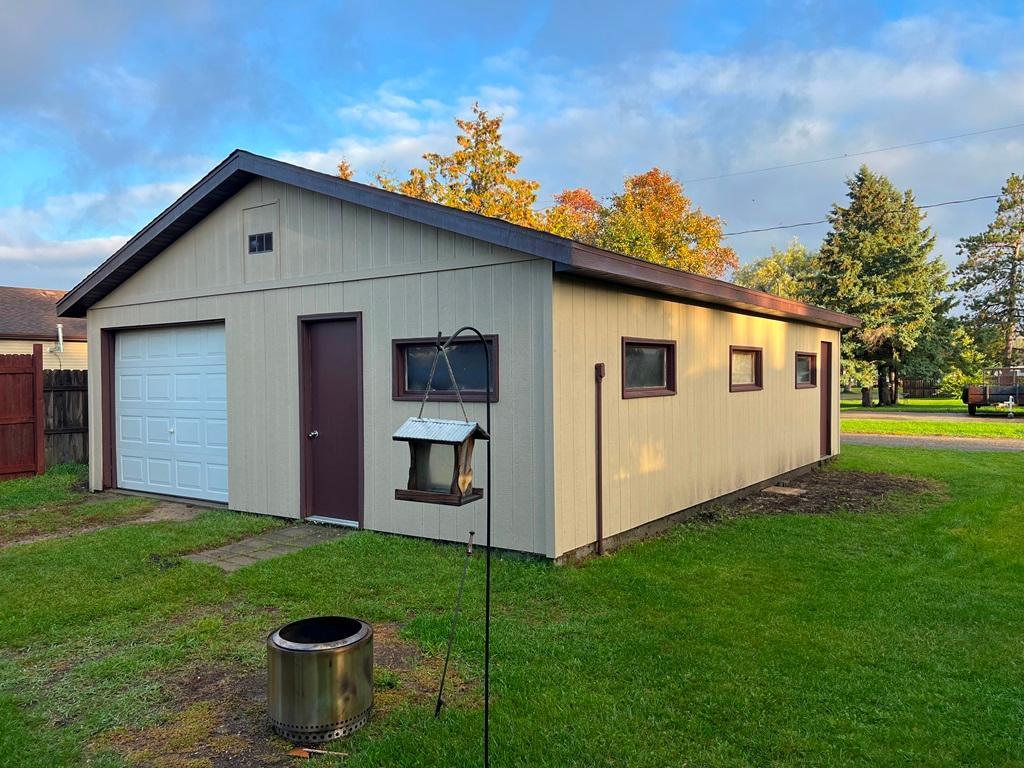 1953 single family home for sale at 455 NW 1st Street in Cohasset, MN — 2 bed, 1 bath (photo 48 of 50)