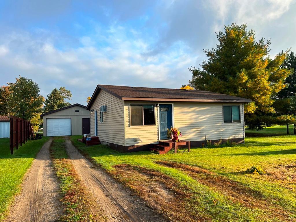 1953 single family home for sale at 455 NW 1st Street in Cohasset, MN — 2 bed, 1 bath (photo 49 of 50)