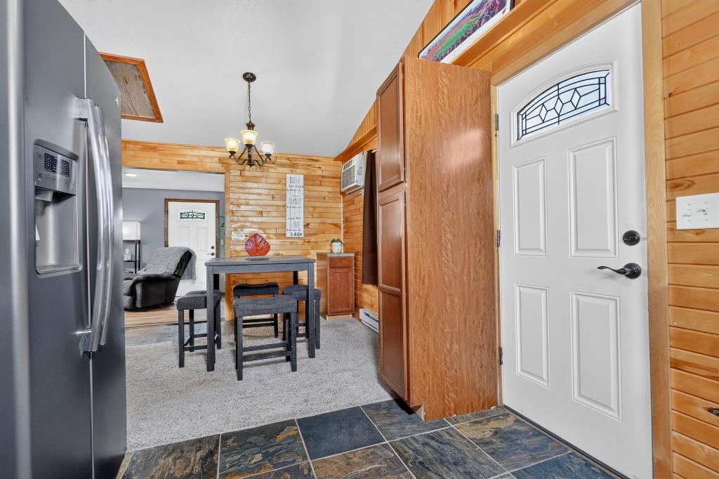 1953 single family home for sale at 455 NW 1st Street in Cohasset, MN — 2 bed, 1 bath (photo 8 of 50)