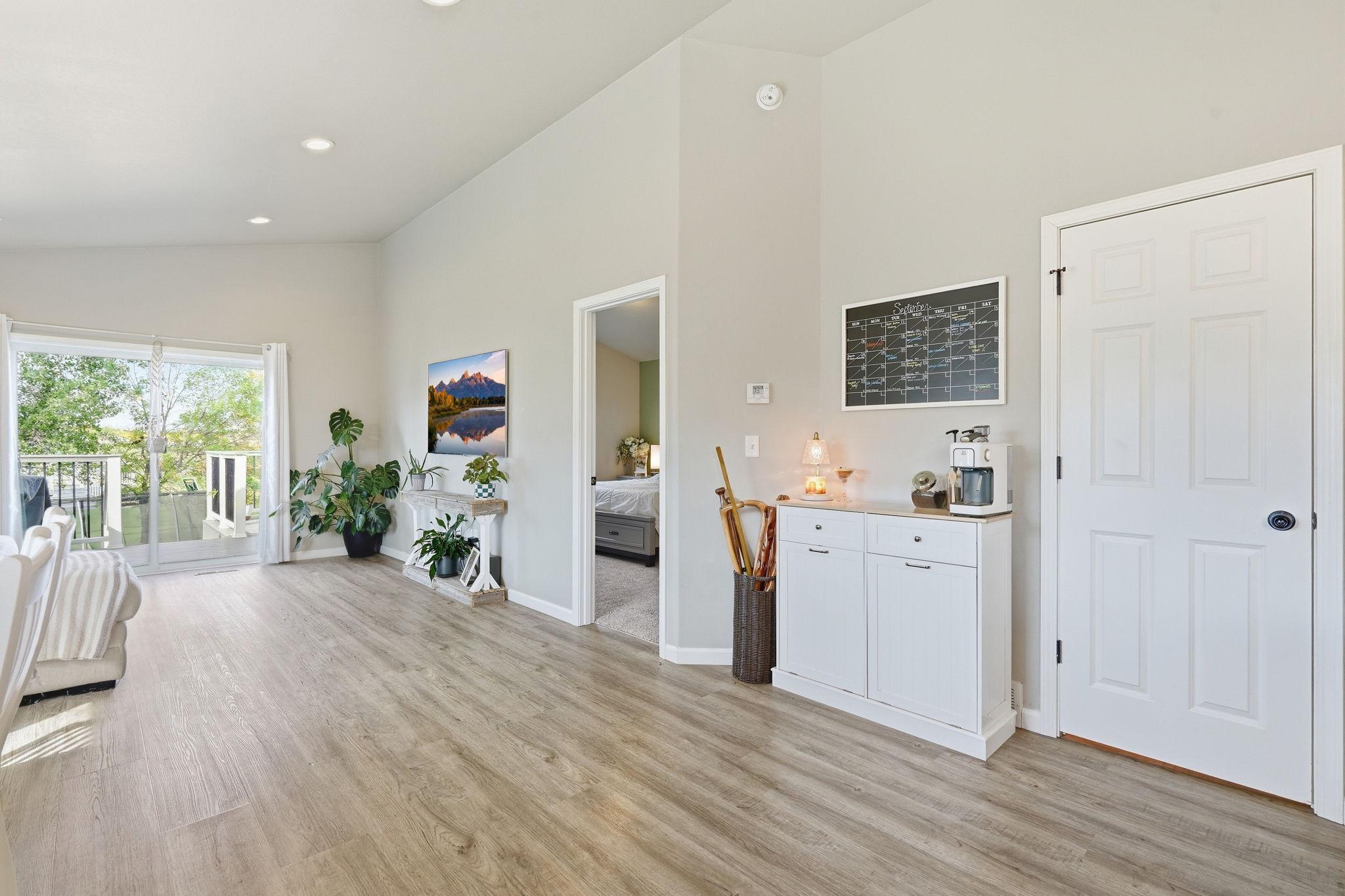 2019 single family home for sale at 101 5th Street E in Horace, ND — 3 bed, 2 bath (photo 12 of 44)
