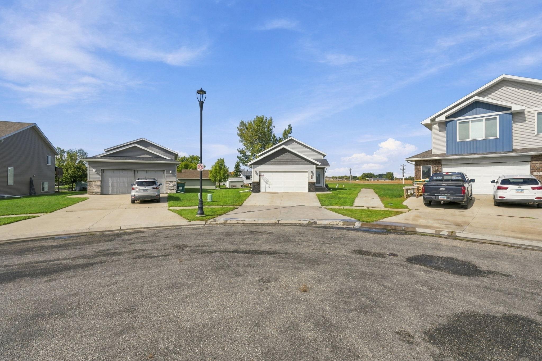 2019 single family home for sale at 101 5th Street E in Horace, ND — 3 bed, 2 bath (photo 3 of 44)