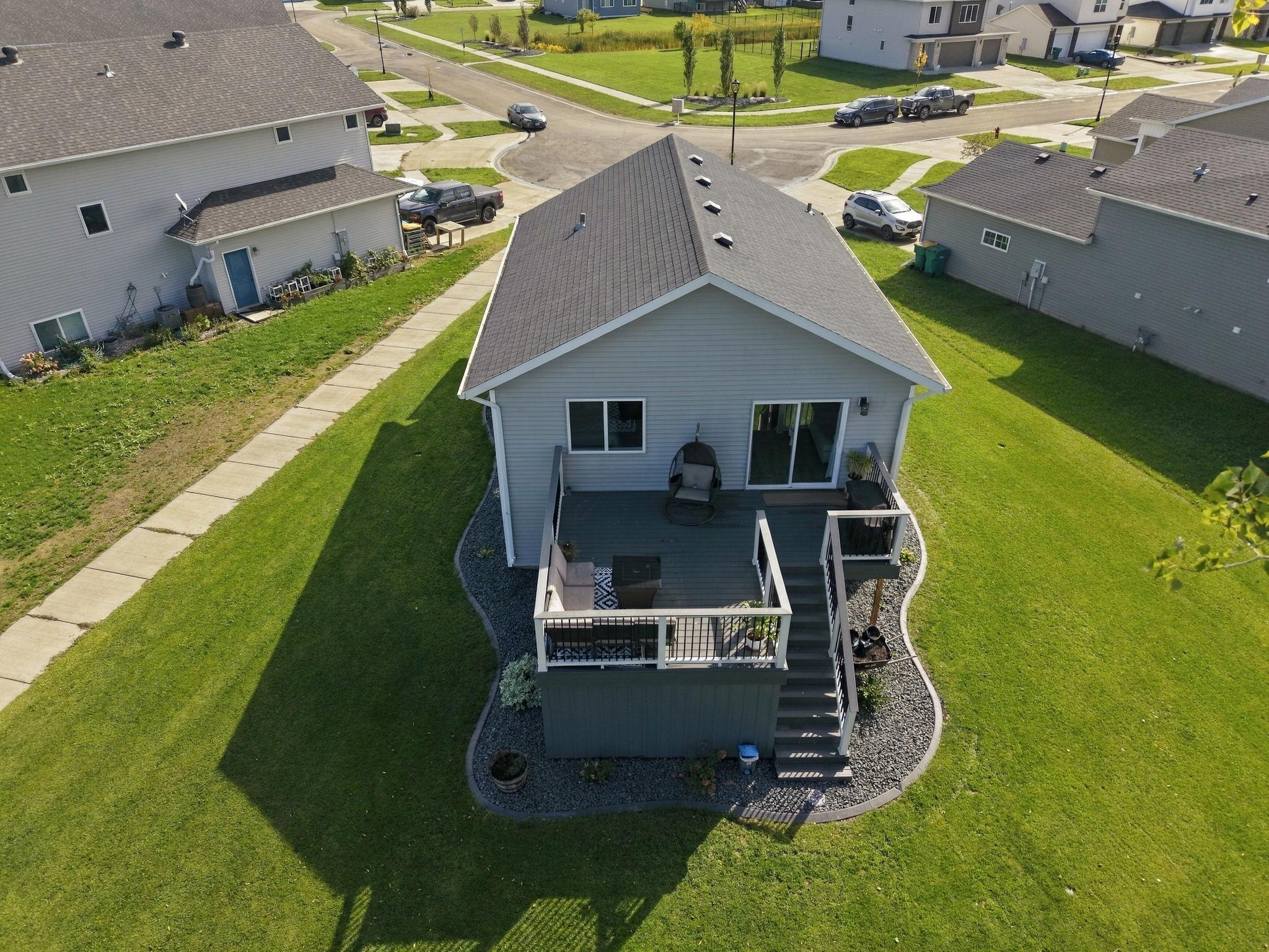 2019 single family home for sale at 101 5th Street E in Horace, ND — 3 bed, 2 bath (photo 36 of 44)