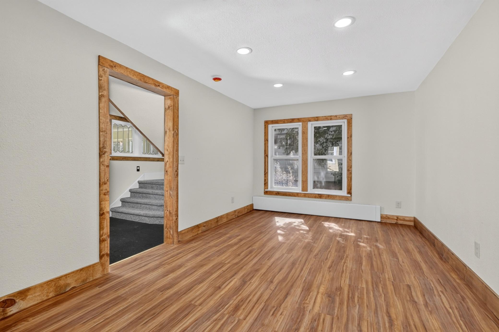1890 single family home for sale at 811 NW 1st Avenue in Grand Rapids, MN — 4 bed, 2 bath (photo 13 of 62)