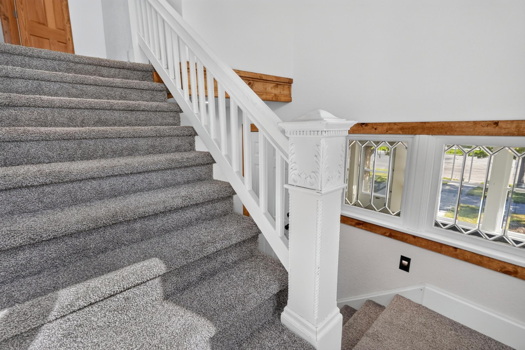 1890 single family home for sale at 811 NW 1st Avenue in Grand Rapids, MN — 4 bed, 2 bath (photo 25 of 62)