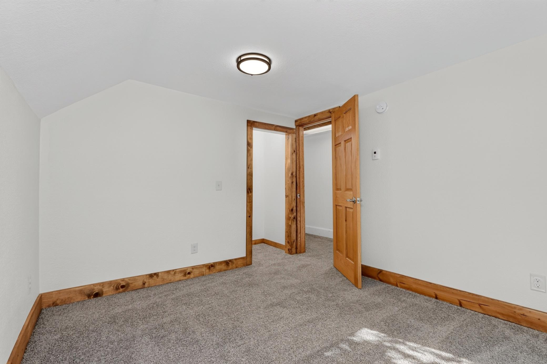 1890 single family home for sale at 811 NW 1st Avenue in Grand Rapids, MN — 4 bed, 2 bath (photo 27 of 62)