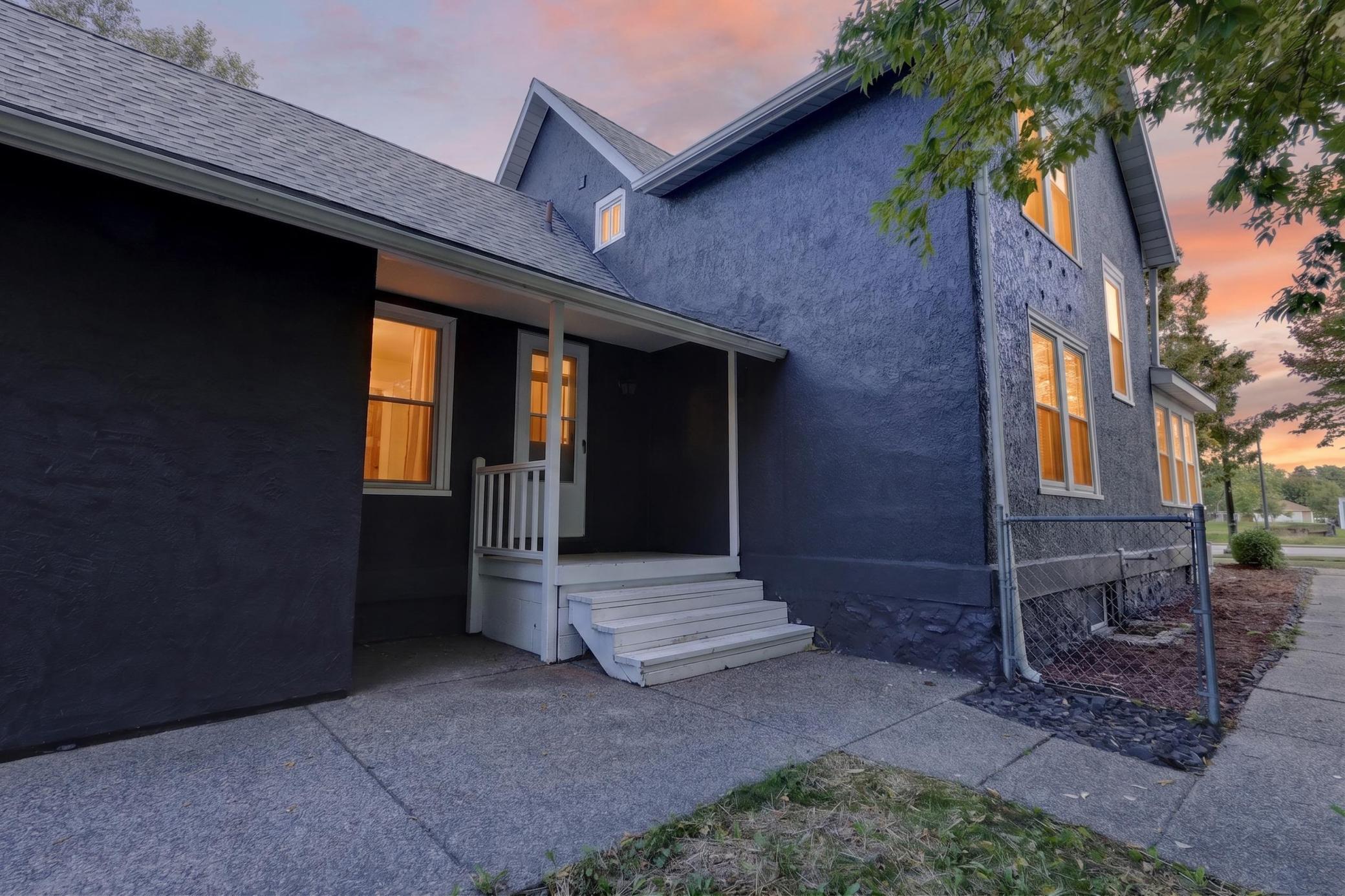 1890 single family home for sale at 811 NW 1st Avenue in Grand Rapids, MN — 4 bed, 2 bath (photo 41 of 62)