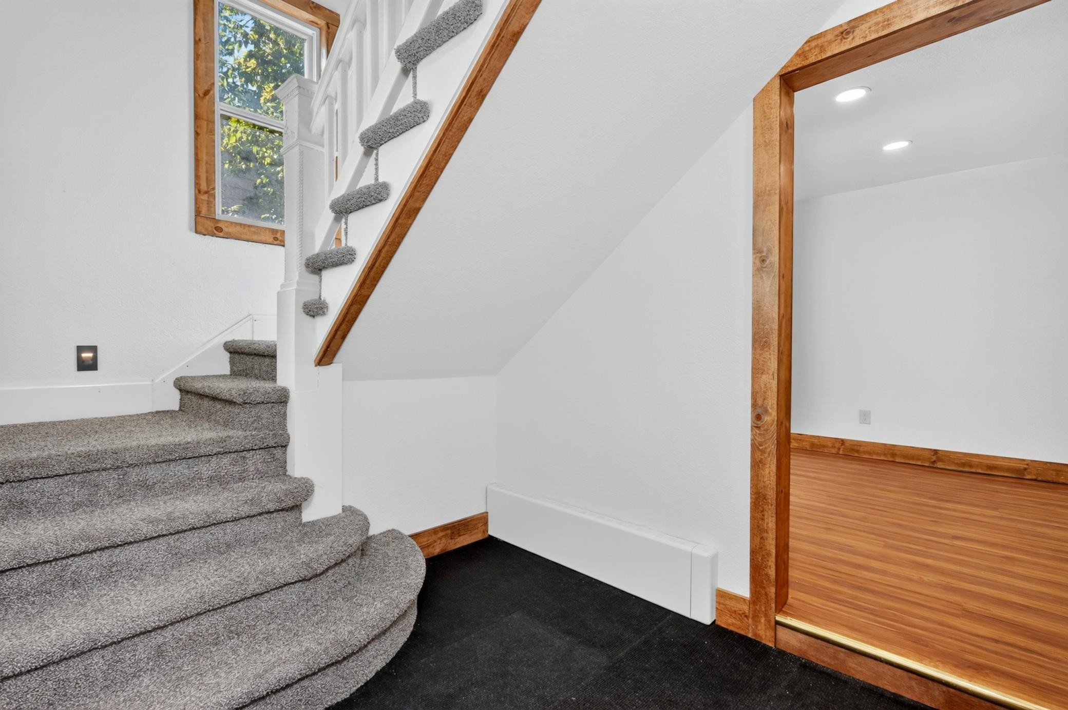 1890 single family home for sale at 811 NW 1st Avenue in Grand Rapids, MN — 4 bed, 2 bath (photo 6 of 62)