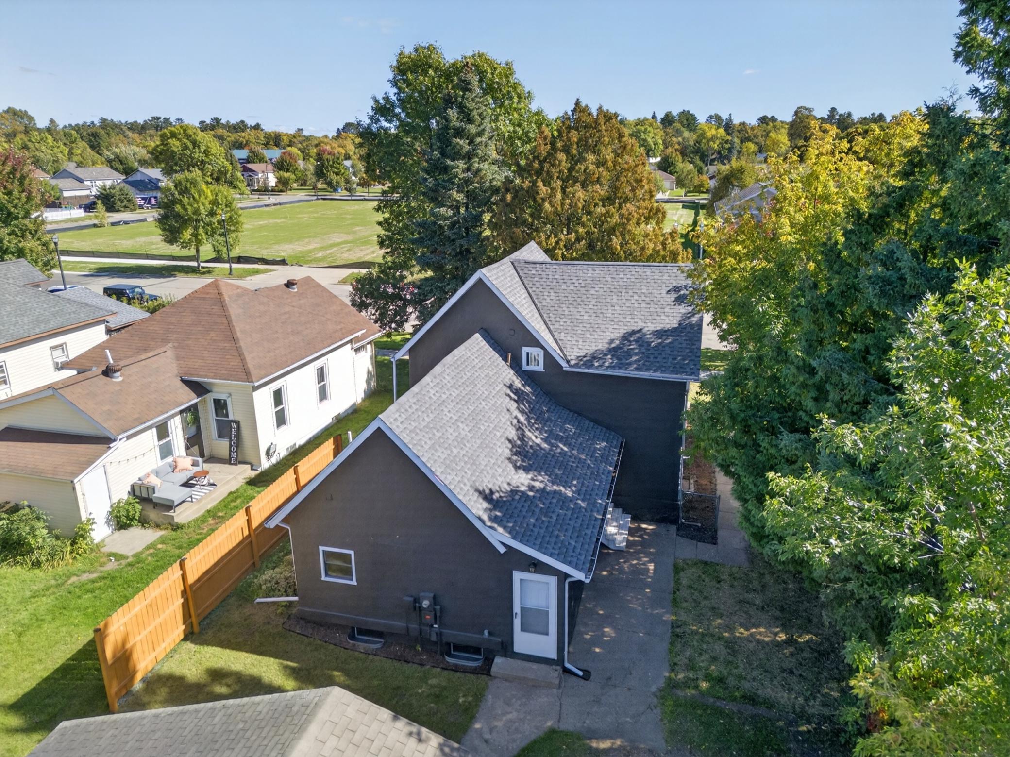1890 single family home for sale at 811 NW 1st Avenue in Grand Rapids, MN — 4 bed, 2 bath (photo 52 of 62)