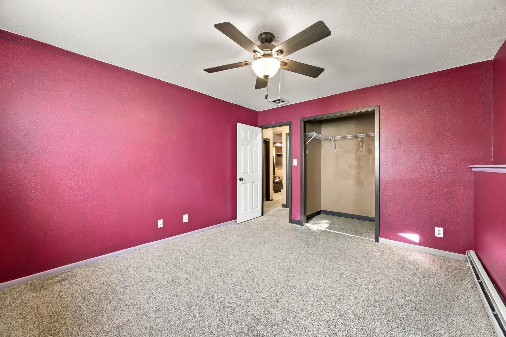 1965 single family home for sale at 2028 16th Street S in Moorhead, MN — 4 bed, 2 bath (photo 23 of 28)