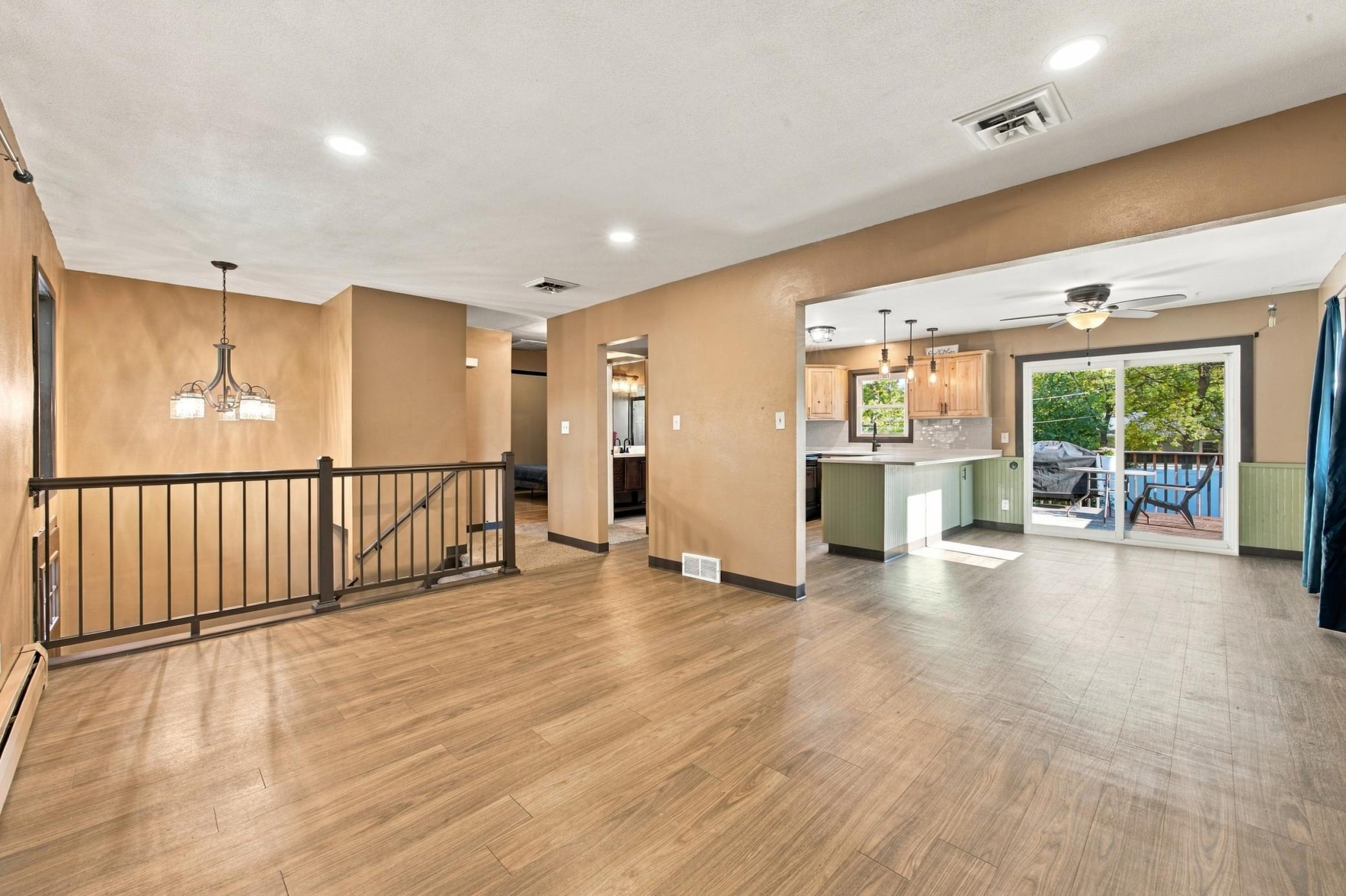 1965 single family home for sale at 2028 16th Street S in Moorhead, MN — 4 bed, 2 bath (photo 7 of 28)