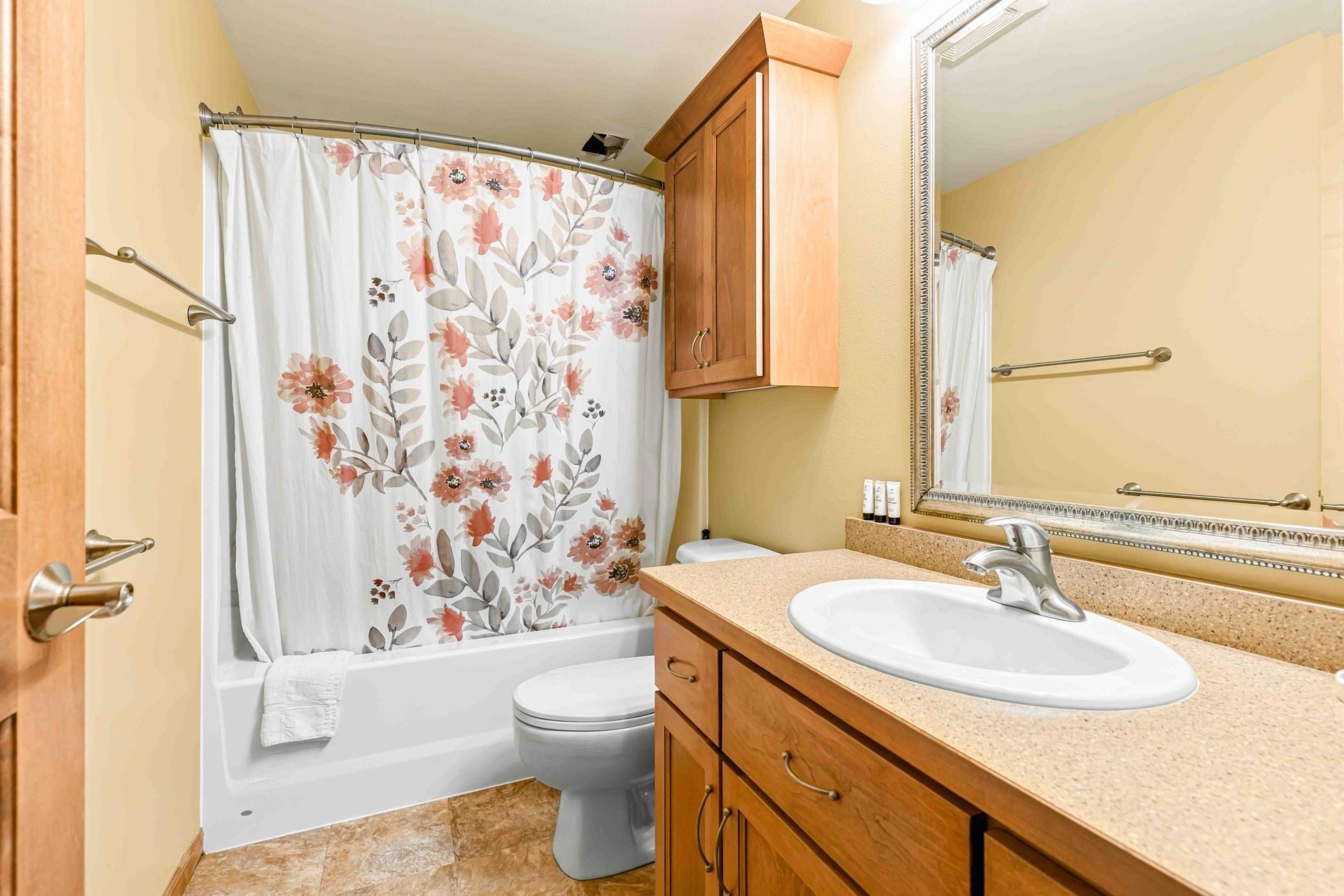 2007 single family home for sale at 4295 49th Avenue S in Fargo, ND — 4 bed, 3 bath (photo 43 of 61)