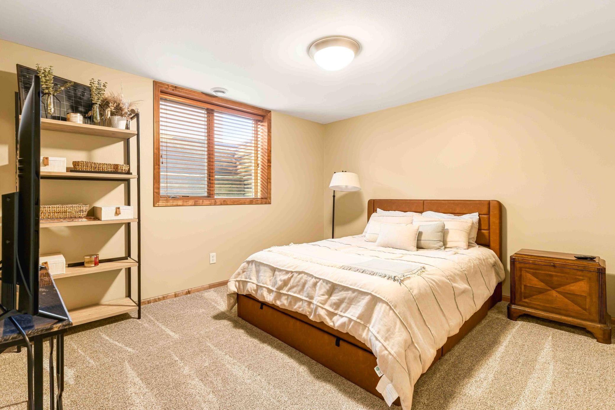 2007 single family home for sale at 4295 49th Avenue S in Fargo, ND — 4 bed, 3 bath (photo 44 of 61)