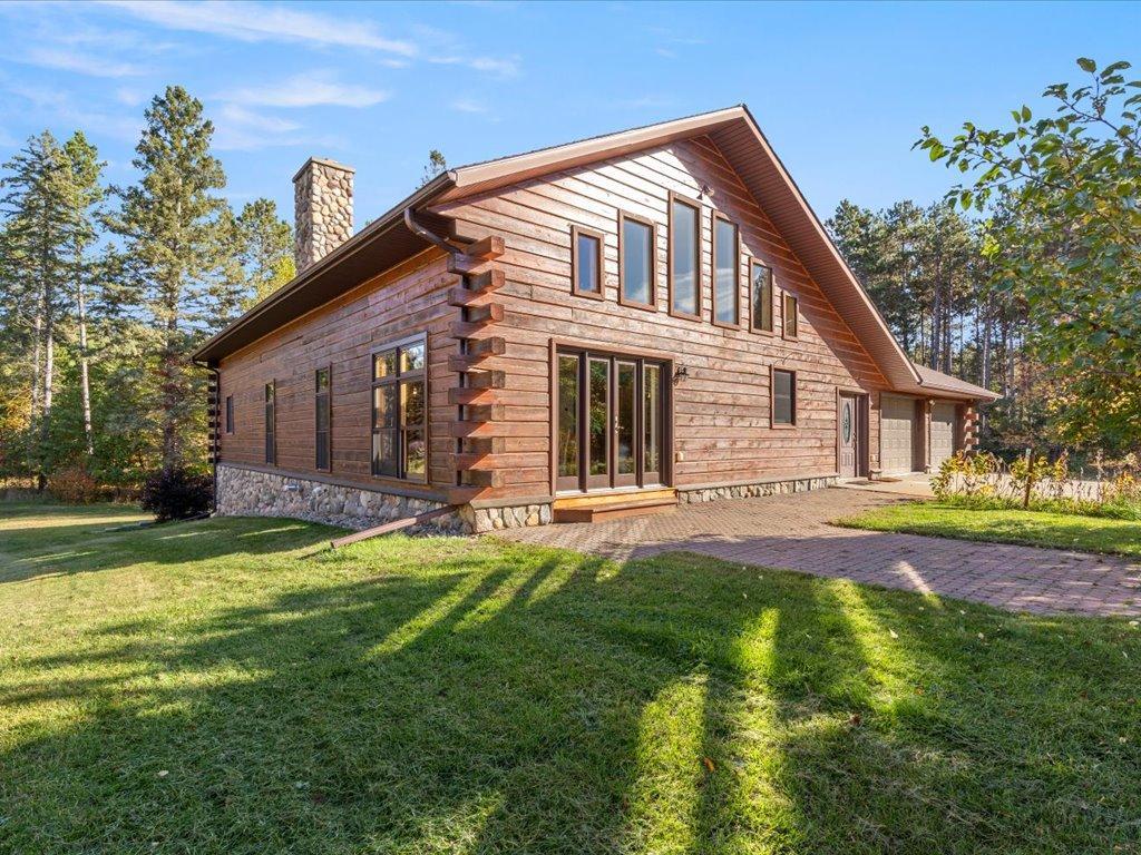 2004 single family home for sale at 18130 County 18 in Park Rapids, MN — 4 bed, 4 bath (photo 2 of 52)