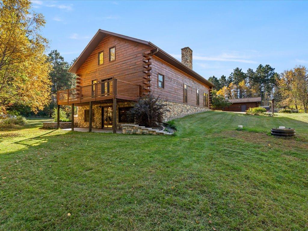 2004 single family home for sale at 18130 County 18 in Park Rapids, MN — 4 bed, 4 bath (photo 4 of 52)