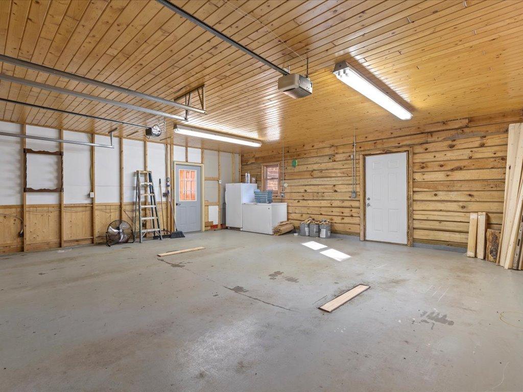 2004 single family home for sale at 18130 County 18 in Park Rapids, MN — 4 bed, 4 bath (photo 33 of 52)