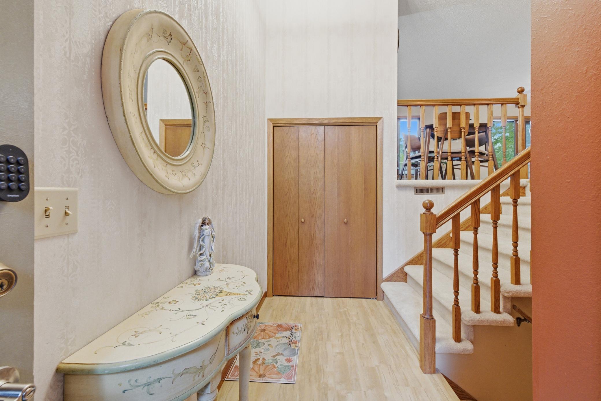 1979 condo for sale at 3361 16th Avenue S, Unit 6 in Fargo, ND — 3 bed, 3 bath (photo 3 of 51)