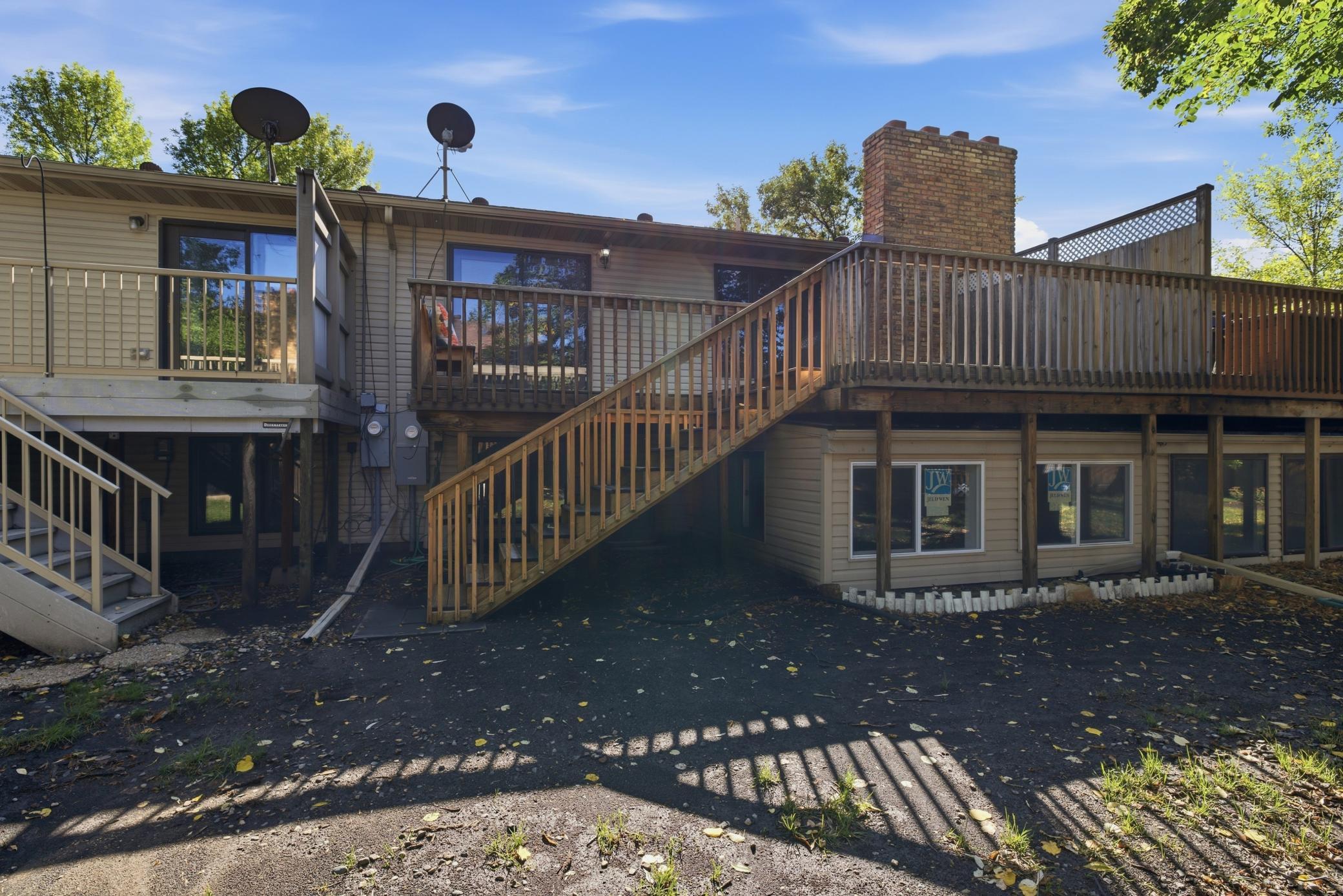1979 condo for sale at 3361 16th Avenue S, Unit 6 in Fargo, ND — 3 bed, 3 bath (photo 31 of 51)