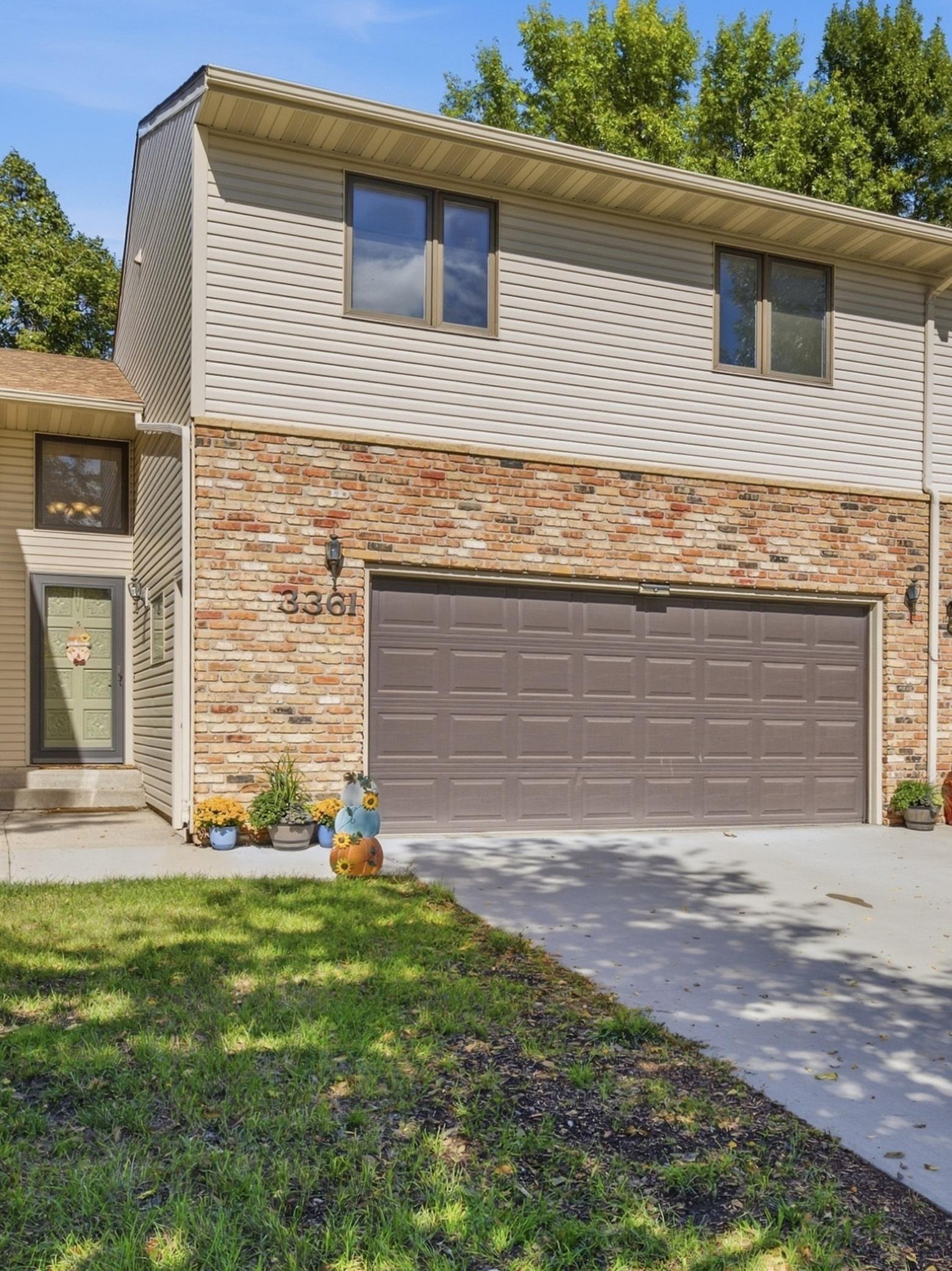 1979 condo for sale at 3361 16th Avenue S, Unit 6 in Fargo, ND — 3 bed, 3 bath