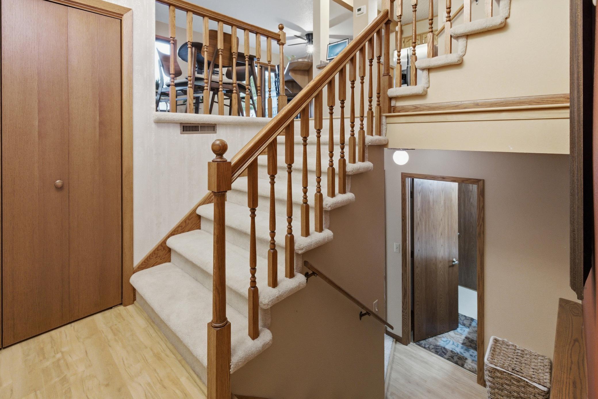 1979 townhouse for sale at 3361 16th Avenue S in Fargo, ND — 3 bed, 3 bath (photo 4 of 44)