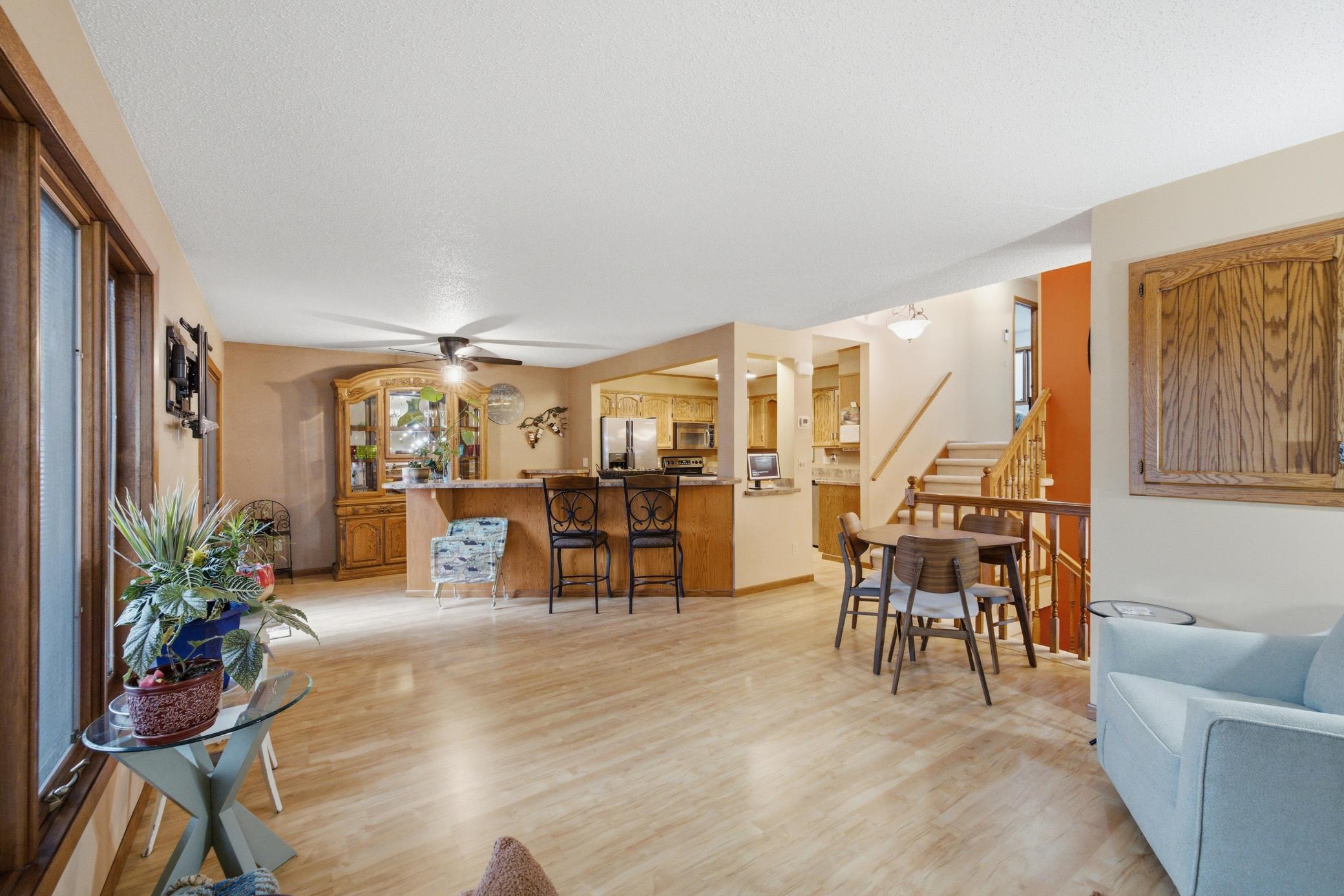 1979 townhouse for sale at 3361 16th Avenue S in Fargo, ND — 3 bed, 3 bath (photo 5 of 44)