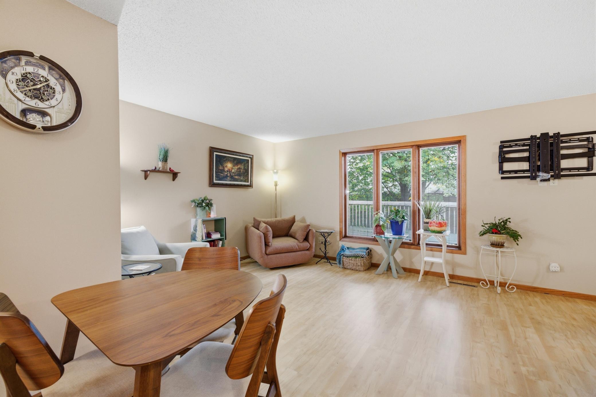 1979 townhouse for sale at 3361 16th Avenue S in Fargo, ND — 3 bed, 3 bath (photo 7 of 44)