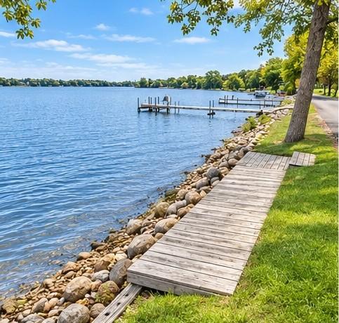 1969 single family home for sale at 1240 W Lake Cowdry Road NW in Alexandria, MN — 3 bed, 1 bath (photo 4 of 18)