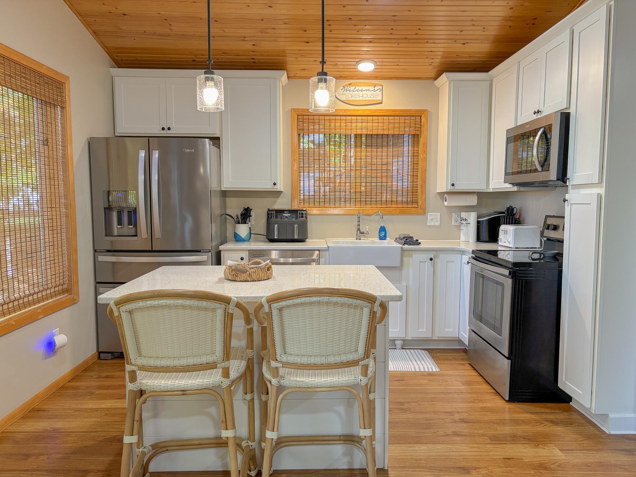 2003 single family home for sale at 44629 Crystal Hills Drive in Pelican Rapids, MN — 3 bed, 2 bath (photo 11 of 67)