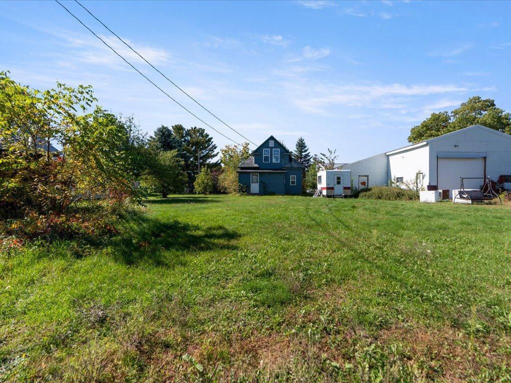 1900 single family home for sale at 320 8th Street SE, Unit B in Staples, MN — 3 bed, 1 bath (photo 15 of 17)