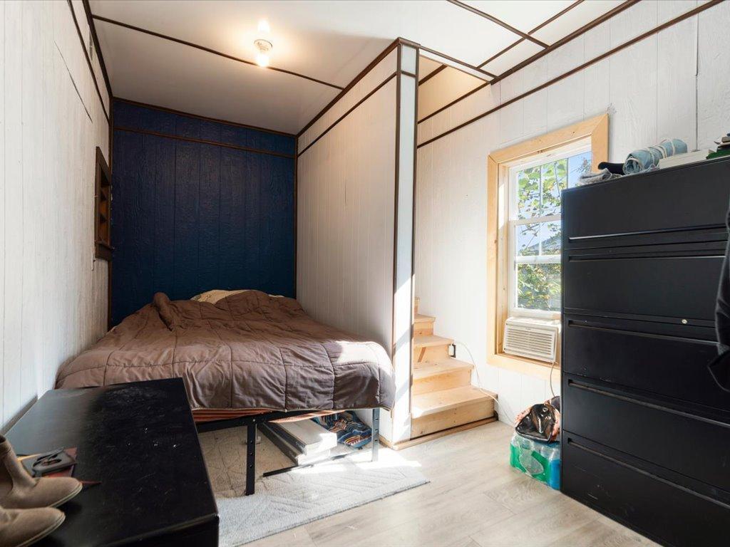 1900 single family home for sale at 320 8th Street SE, Unit B in Staples, MN — 3 bed, 1 bath (photo 10 of 17)